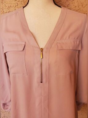 Express Dusty Rose V-Neck Zip Pocket Blouse